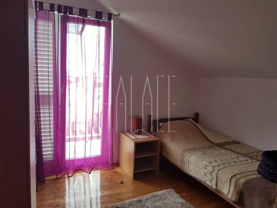 kuća: brodarica, katnica, 290.00 m2 (prodaja) - slika 18