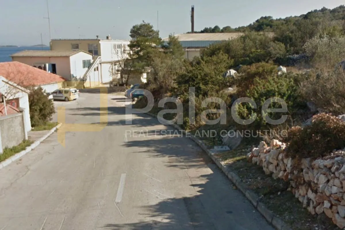 sali : građevinsko zemljište 80 m od mora i centra 1231 m2 - slika 3