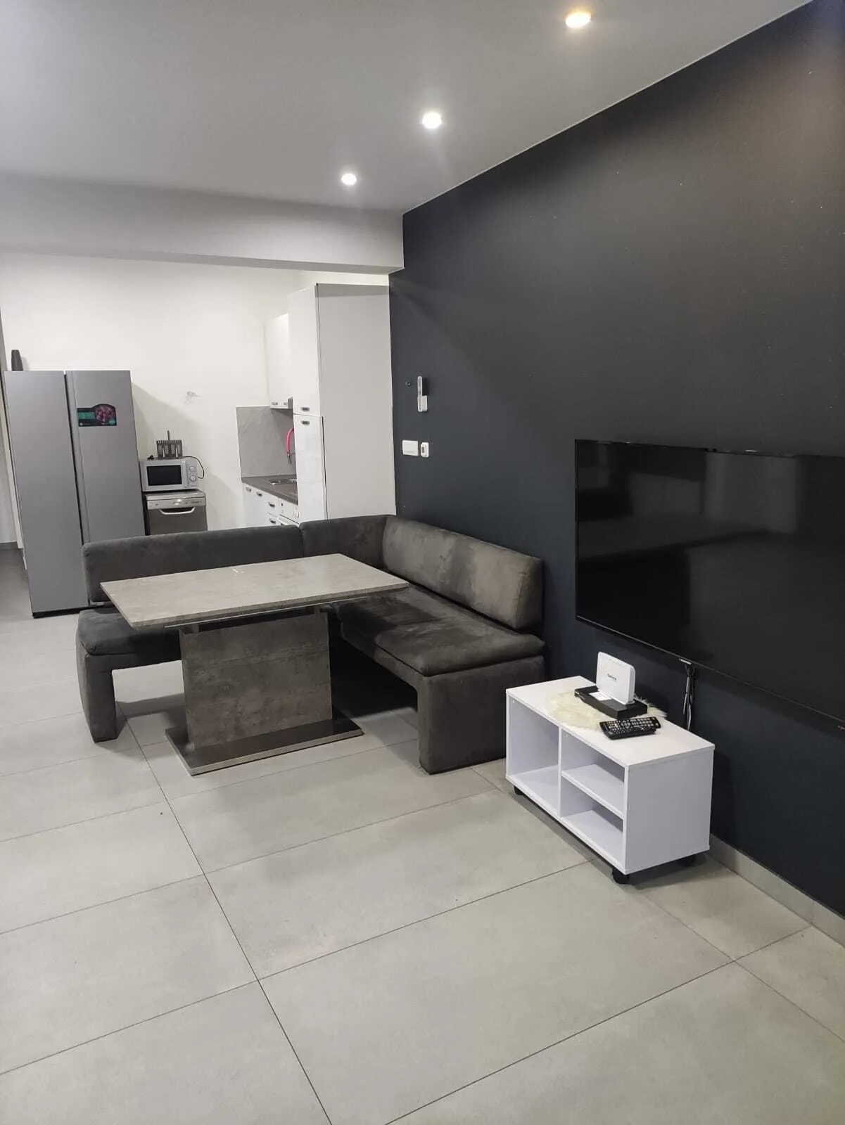 moderna kuća s bazenom u mirnom predjelu splita: 160m2 (prodaja) - slika 7