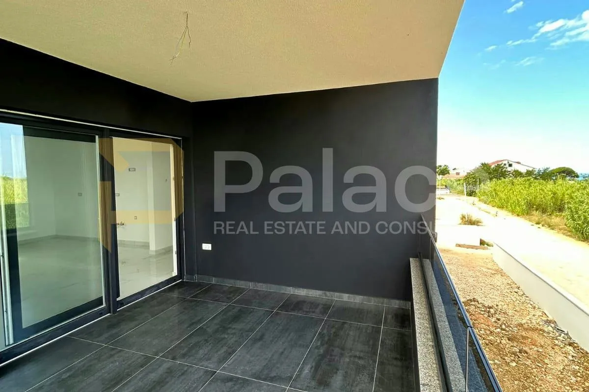 privlaka : stan 150 metara od mora 71 m2 - slika 3