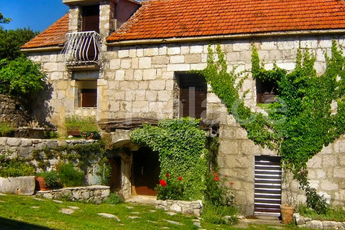 bajkovita kuća u mirnom mjestu, lovreć, 150 m2 - slika 3