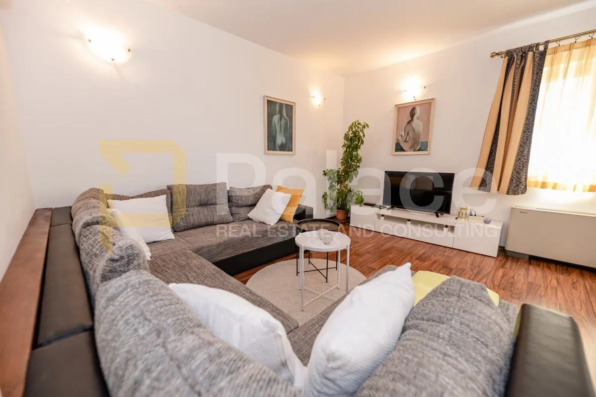 vila sa grijanim bazenom, konobom i apartmanima, zemunik donji - slika 6