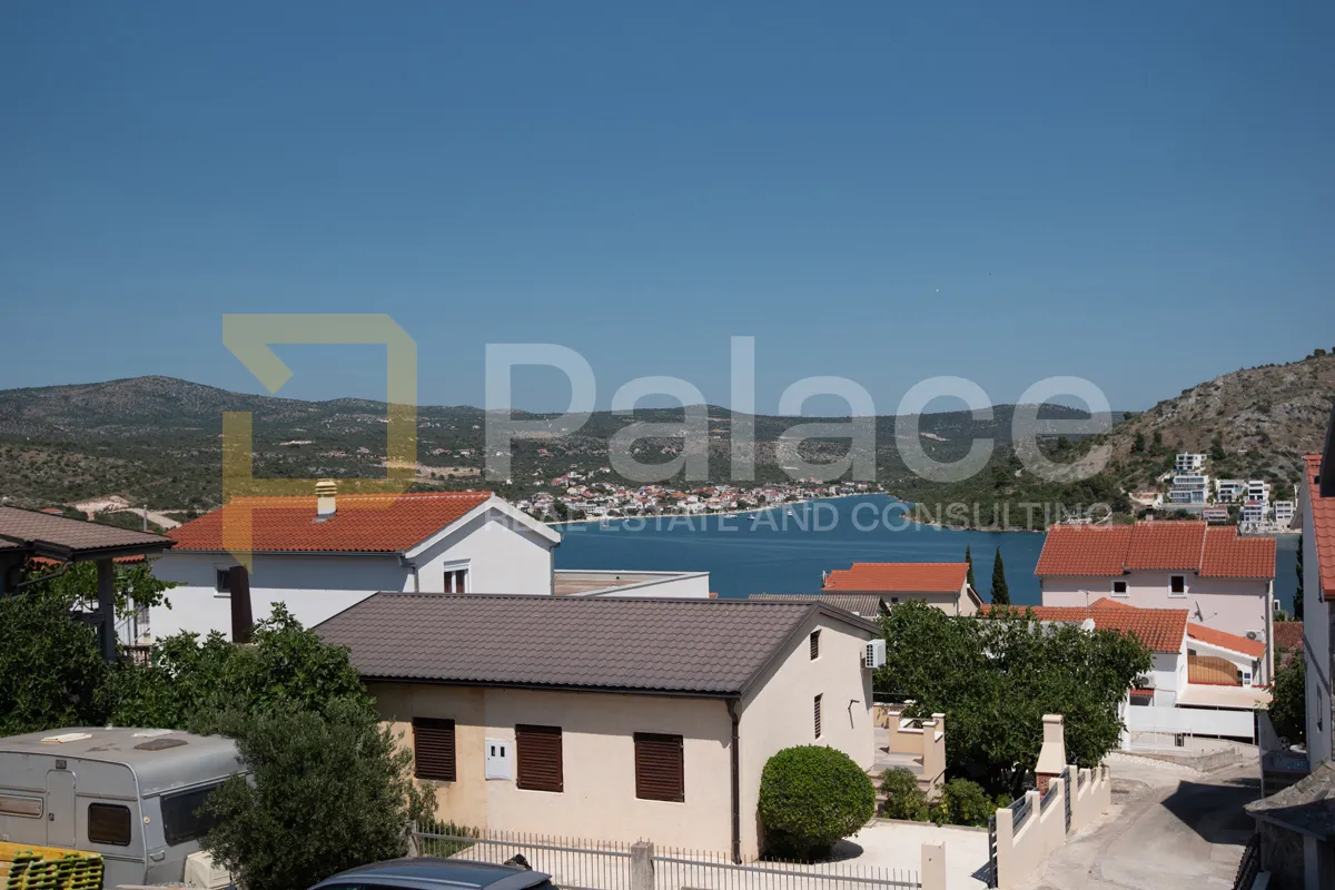 apartmanska kuća s pogledom na more, rogoznica - slika 11
