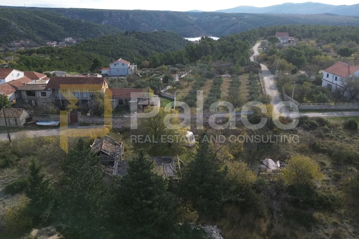 skradin: atraktivno građevinsko zemljište 937 m2 - slika 4