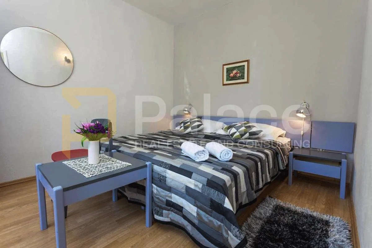 *prekrasna kuća s apartmanima, tučepi* - slika 3