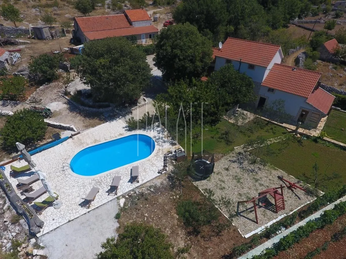 apartmanska kuća na prekrasnom imanju sa bazenom: bogdanovići - slika 2
