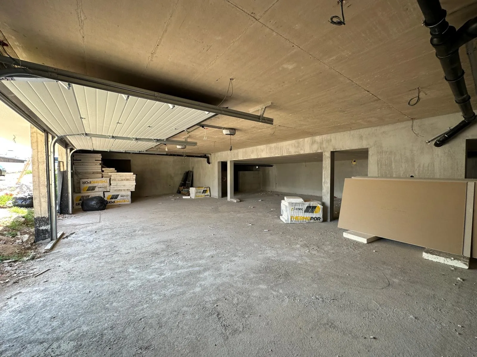 moderni dvoetažni stan s bazenom na vrhunskoj lokaciji, vodice, 230 m2 - slika 10
