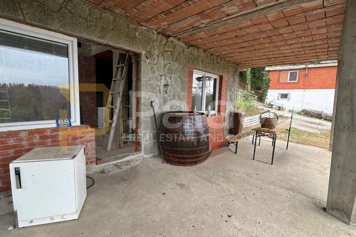 vikendica u naselju obrež kod bijelog brda, visoki roh-bau, 1350 m2 - slika 8