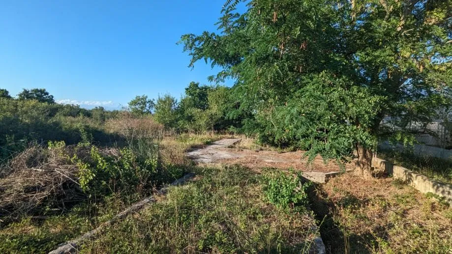 DIKLO : Građevinsko zemljište 552 m2 - Diklo, Zadar