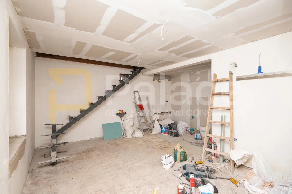 renovirani dvoetažni stan s4 u manjoj zgradi: šibenik-centar, 70 m2 - slika 10