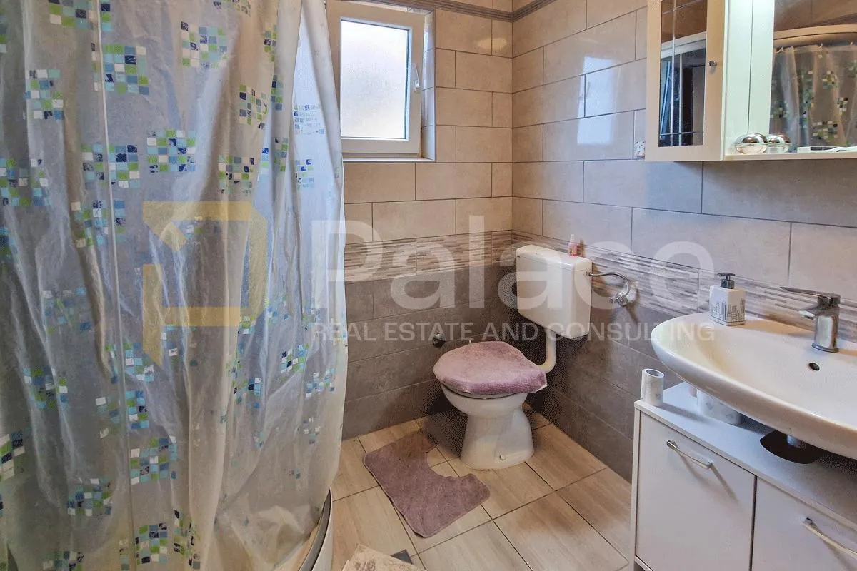 prodaja – kuća s dva stana, trnava, zagreb - slika 28