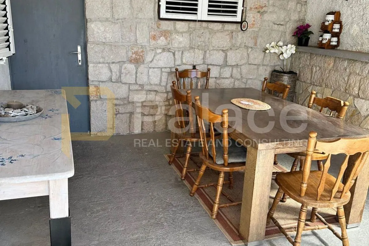 kuća predivnog pogleda na izrazito atraktivnoj lokaciji, tisno - slika 16