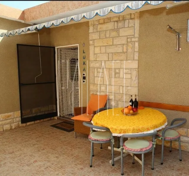 apartmanska kuća za zaljubljenike u turizam u vodicama, 980.00 m2 - slika 15