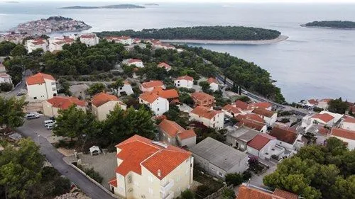 građevinsko zemljište, primošten, 2500 m2 - slika 2