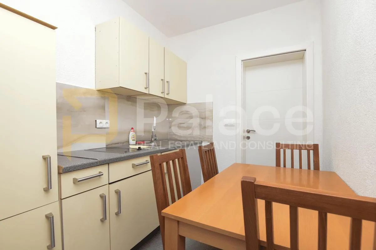raslina: tri stana u prizemlju kuće 120m2 - slika 7