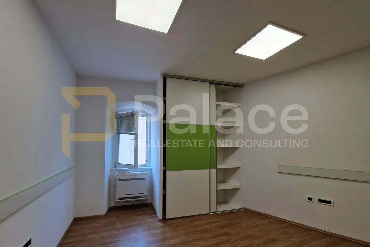 treći kat poslovne zgrade za zakup – strogi centar rijeke, 98m² - slika 7