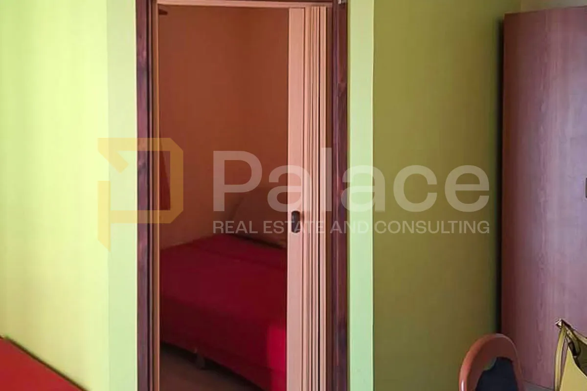 renoviran stan u dramlju s terasom i pogledom na more, 40m2 - slika 7