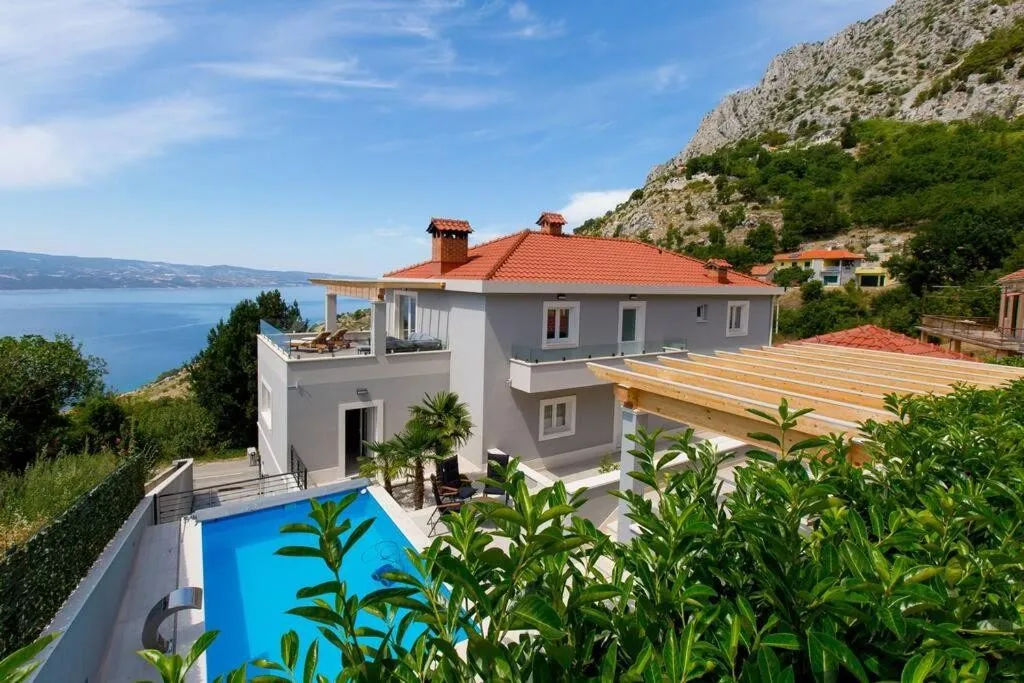 raskošna vila s pogledom na more, lokva rogoznica, omiš - slika 3