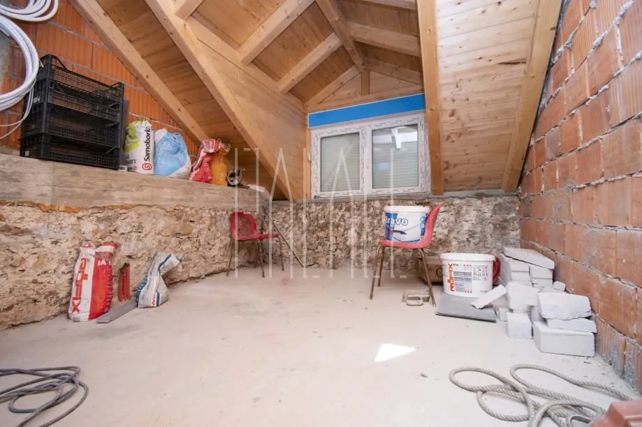 dva dvoetažna stana: šibenik, 118.00 m2 - slika 17
