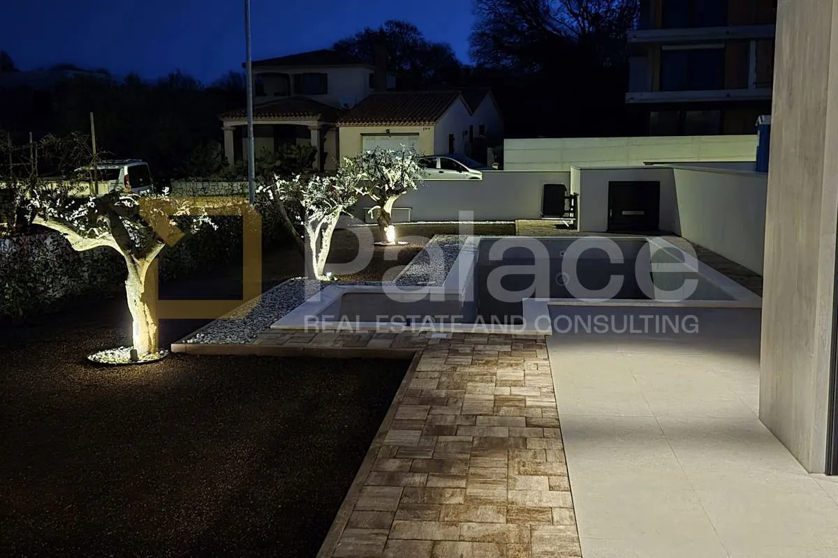 moderna dvojna vila sa bazenom u mirnom dijelu medulina - slika 5
