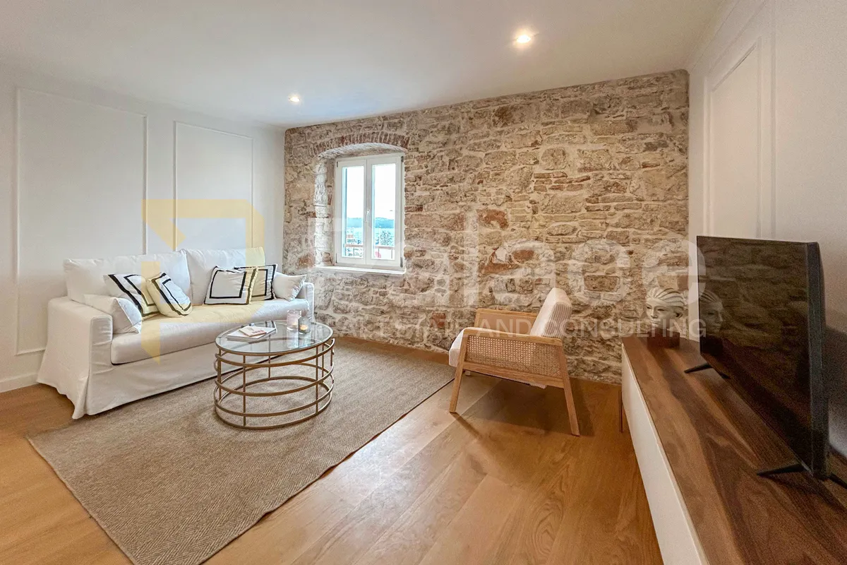 prekrasan stan na ekskluzivnoj lokaciji, šibenik - slika 17