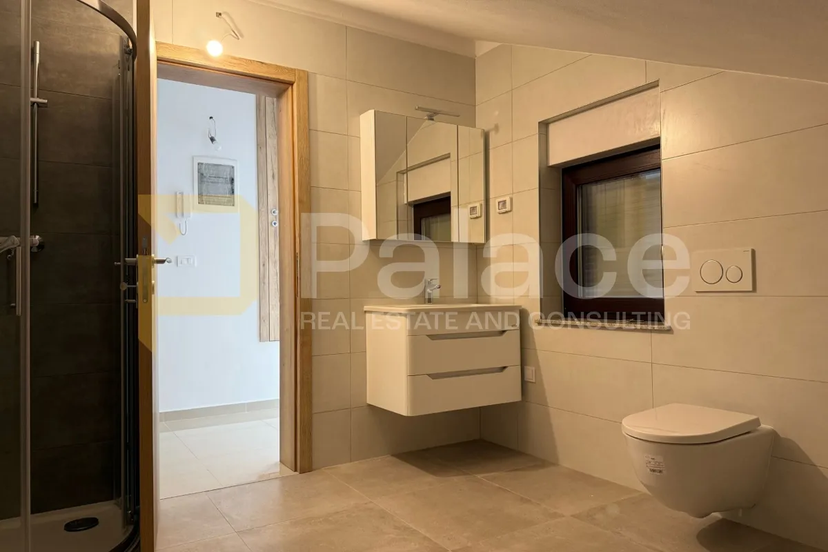 luksuzni penthouse od 133 m² s bazenom, terasom i pogledom na more - slika 6