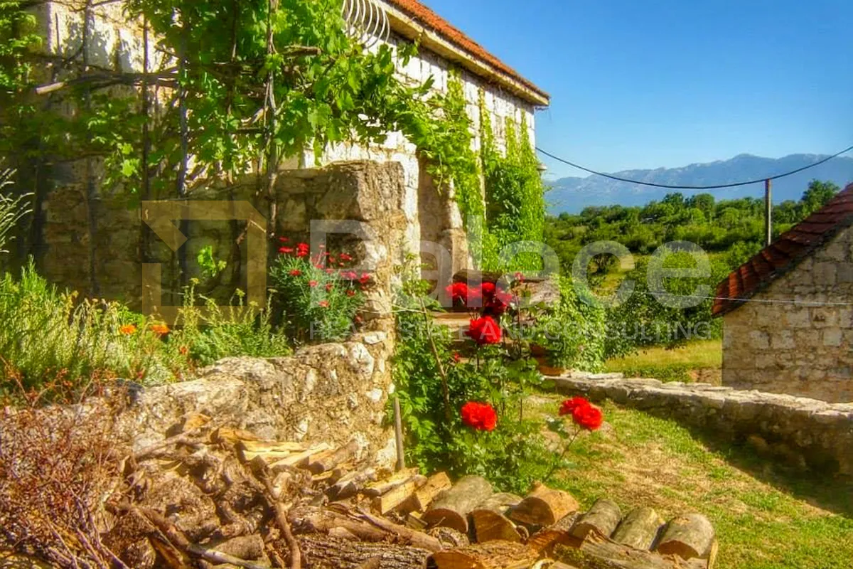 bajkovita kuća u mirnom mjestu, lovreć, 150 m2 - slika 4