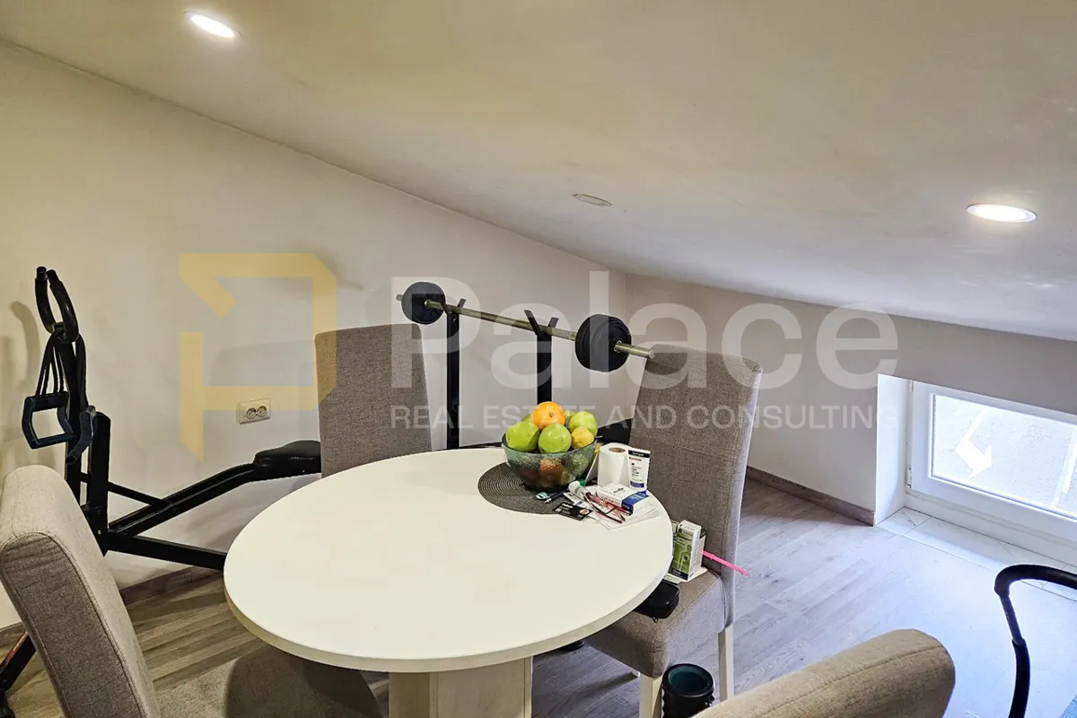 stan na 2. katu u strogom centru pule s vrtom, 48 m² blizu arene - slika 5