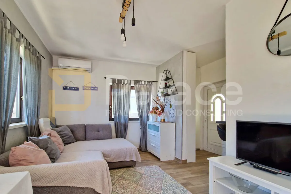 dva stana s bazenom, vrtom i parkirnim mjestima, ika - 89,10 m² - slika 2