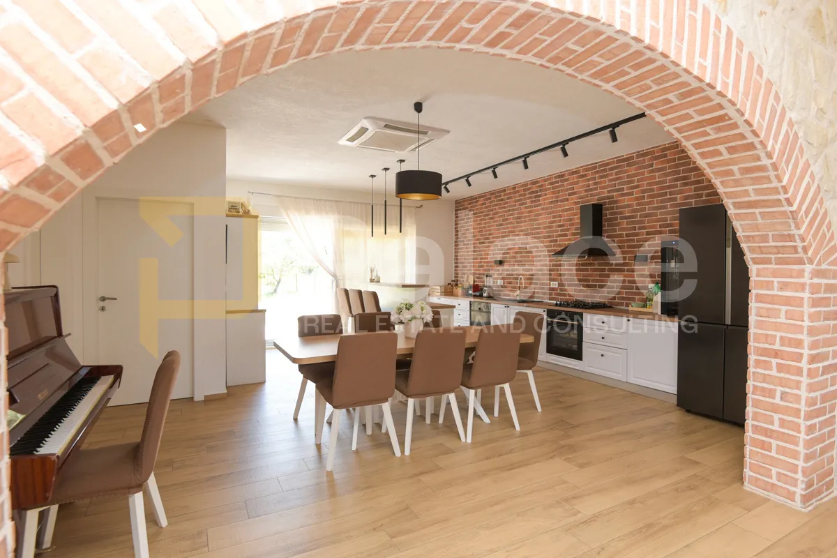 prekrasna moderna prizemnica s okućnicom u šibeniku, 196,25 m2 - slika 4