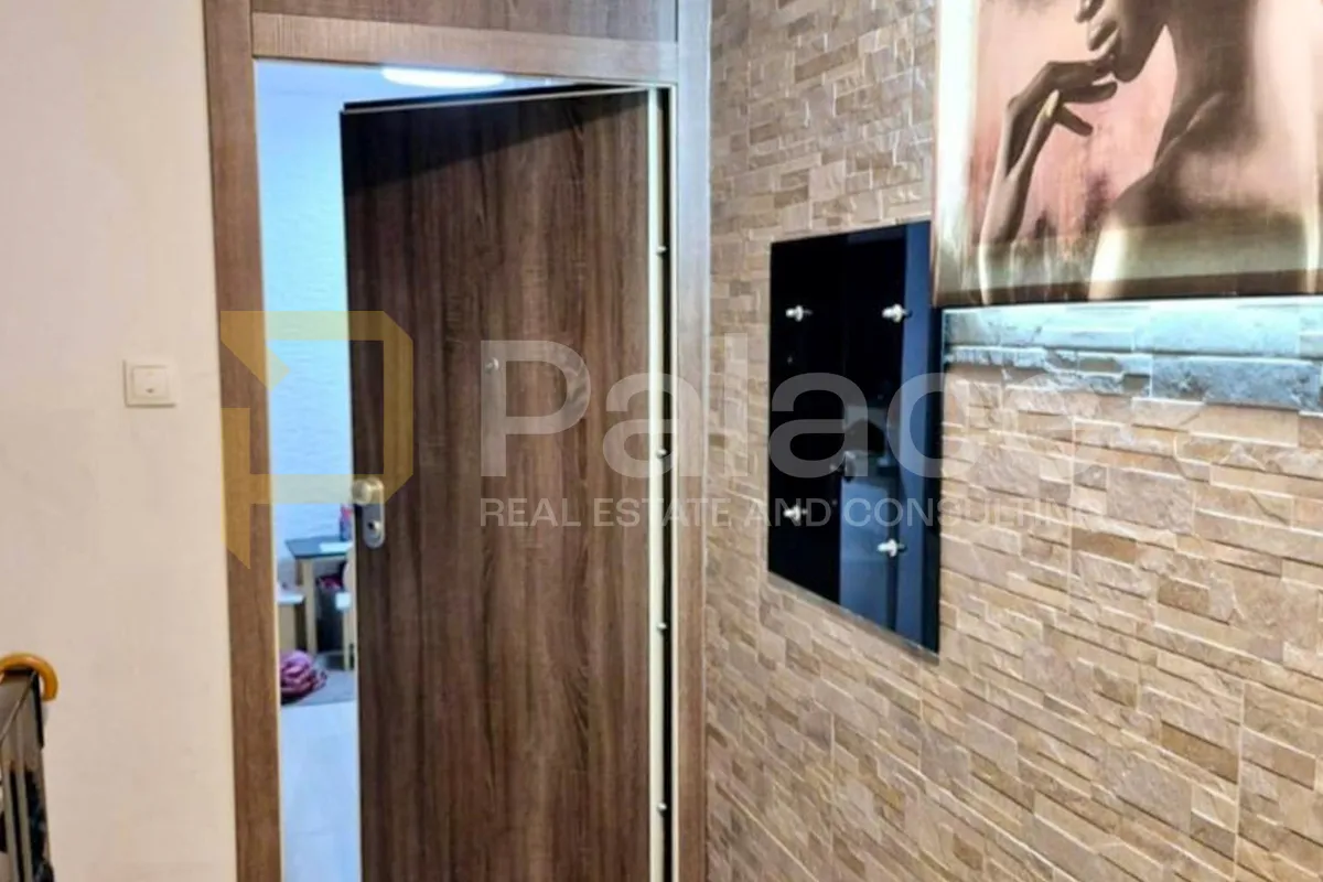 kman, trosoban stan s ostavom, 80m2 - slika 7