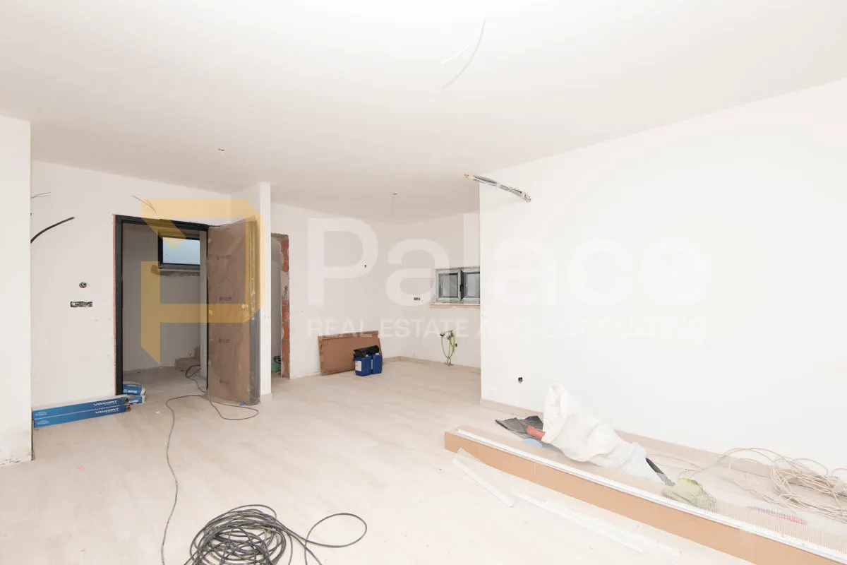 trosobni stan u prizemlju prvi red do mora 142m2 - vodice - slika 2