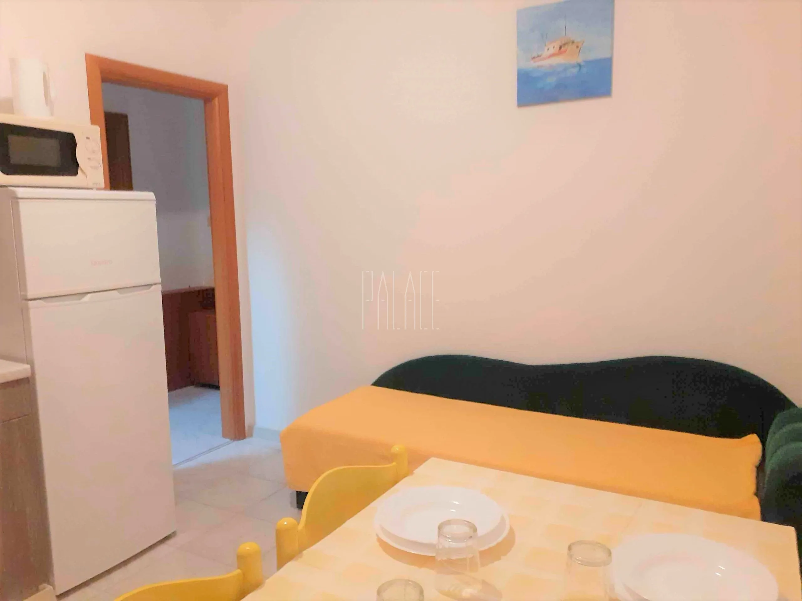 kuća s apartmanima blizu mora: srima (vodice), 300.00 m2 - slika 7