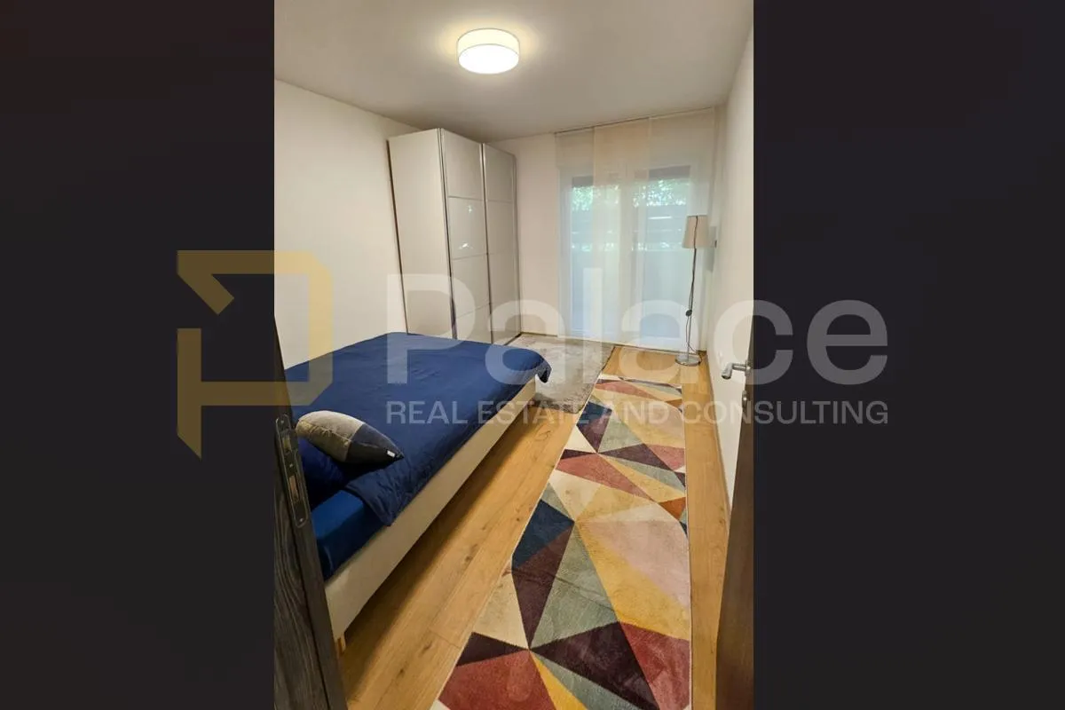 prostran stan u puli, stoja – 50 m od mora, terasa 35 m², garaža - slika 4