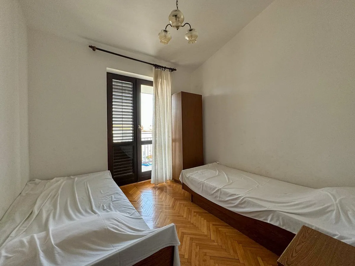 apartmanska kuća na odličnoj lokaciji, primošten, 530 m2 - slika 12