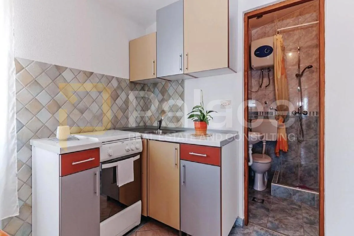 vir : apartmanska kuća 90 metara od mora - slika 8
