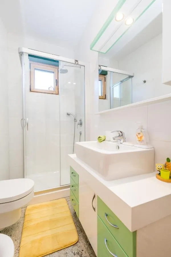 predivna vila s tri prostrana apartmana i bazenom, opatija, 420m2 - slika 16
