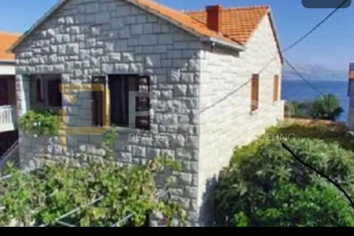 prodaje se predivan stan s pogledom na more – postira, otok brač - slika 4