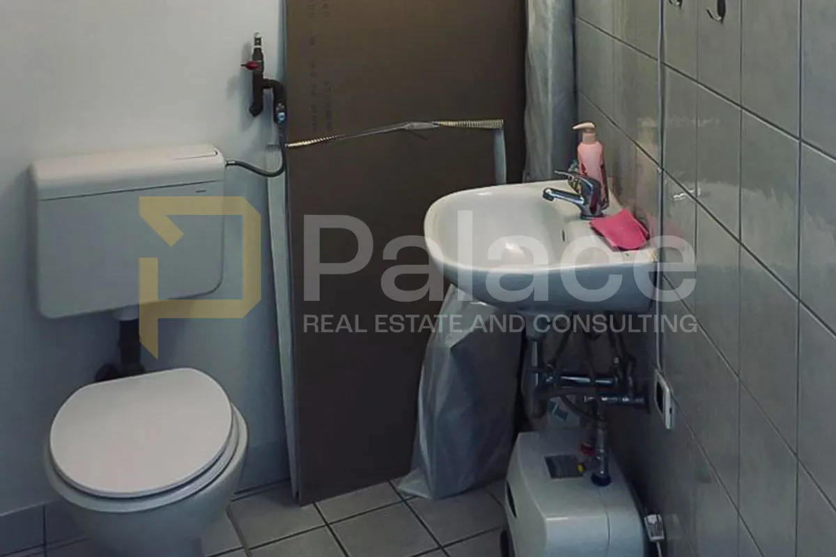poslovni prostor 20 m² u centru rijeke - slika 5