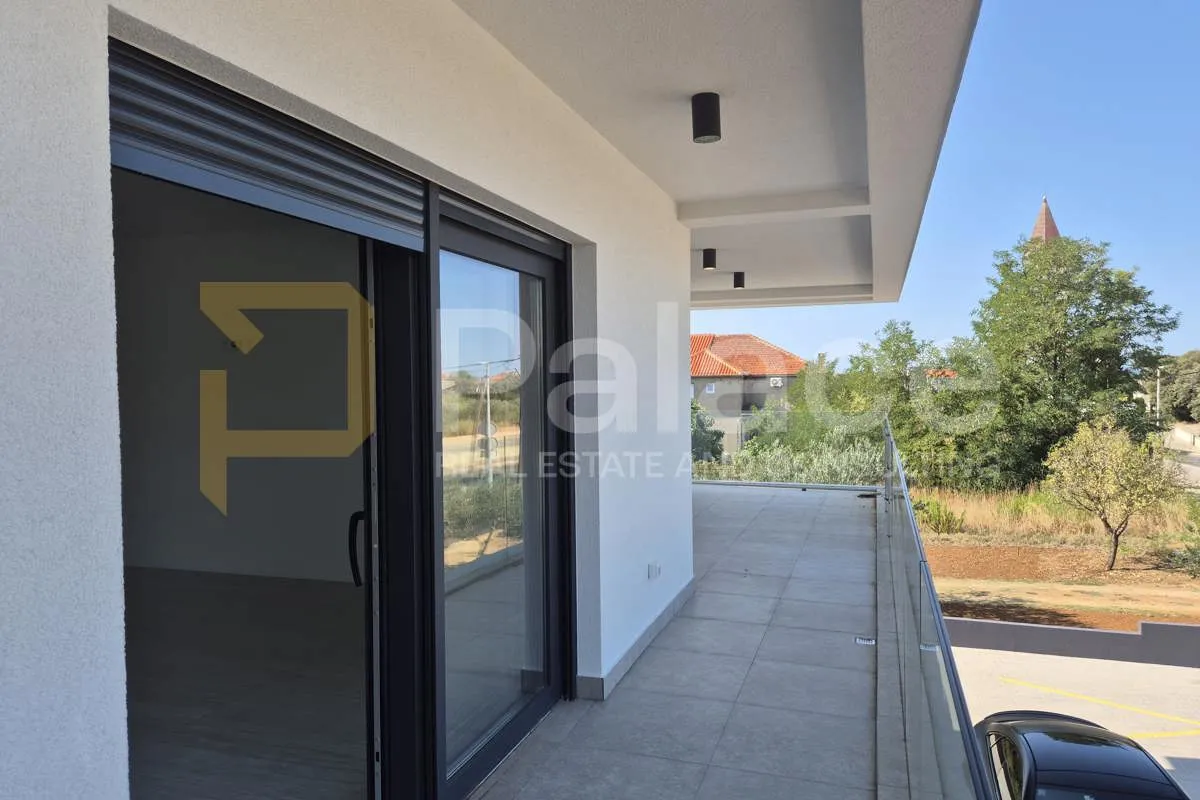 luksuzan stan, 1. kat, 111 m² - slika 3