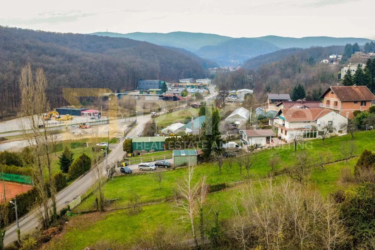 kuća za rušenje renovaciju sa parcelom od 1743m2 zagreb top lokacija - slika 2