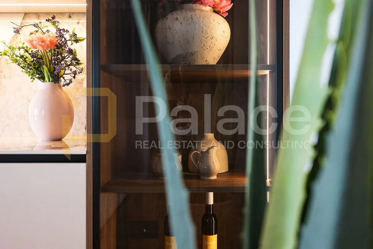 luksuzno uređen penthouse sa krovnom terasom višnjik 108m2 - slika 13