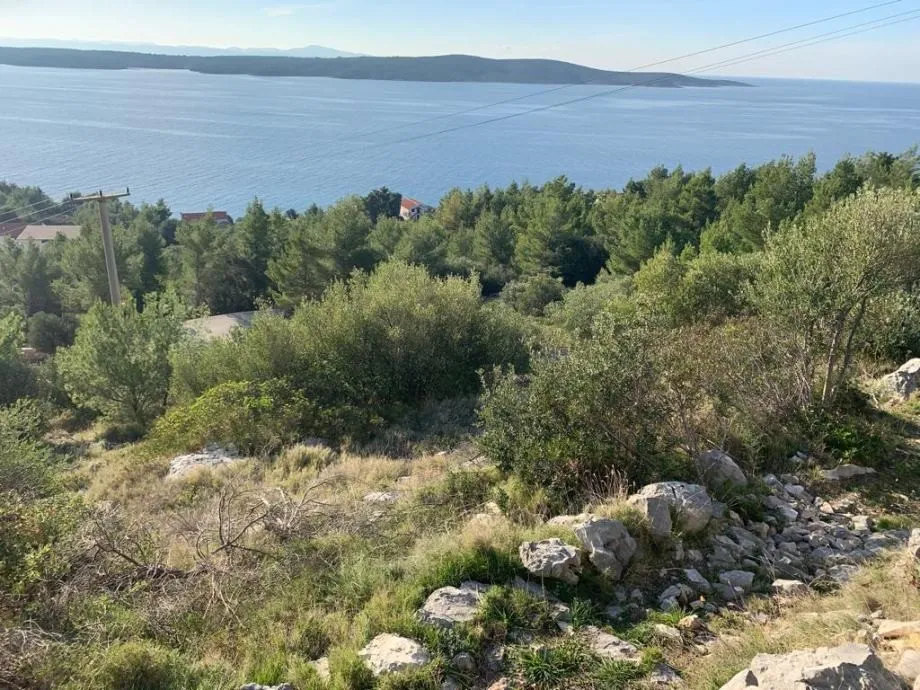 građevinsko zemljište na hvaru, zavala 1200 m² - slika 2