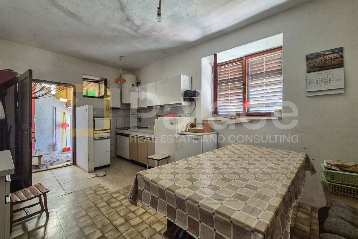 kuća za renovaciju, široke, primošten, 80 m2 - slika 10