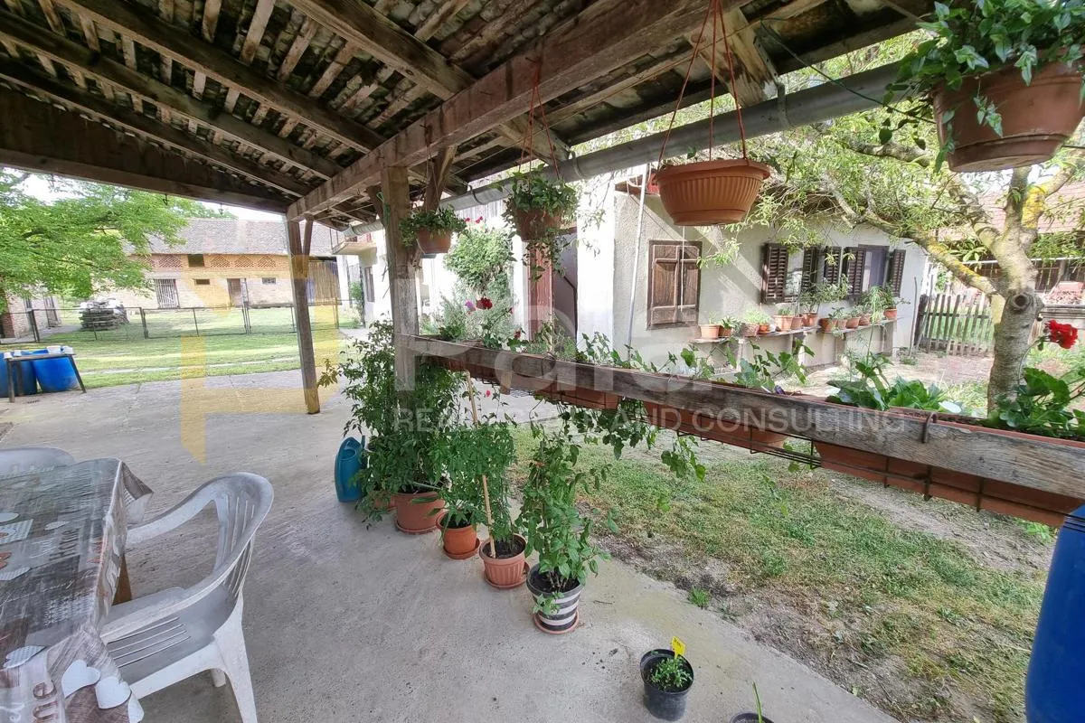 kratečko – seosko imanje s velikim potencijalom za život ili turizam - slika 14