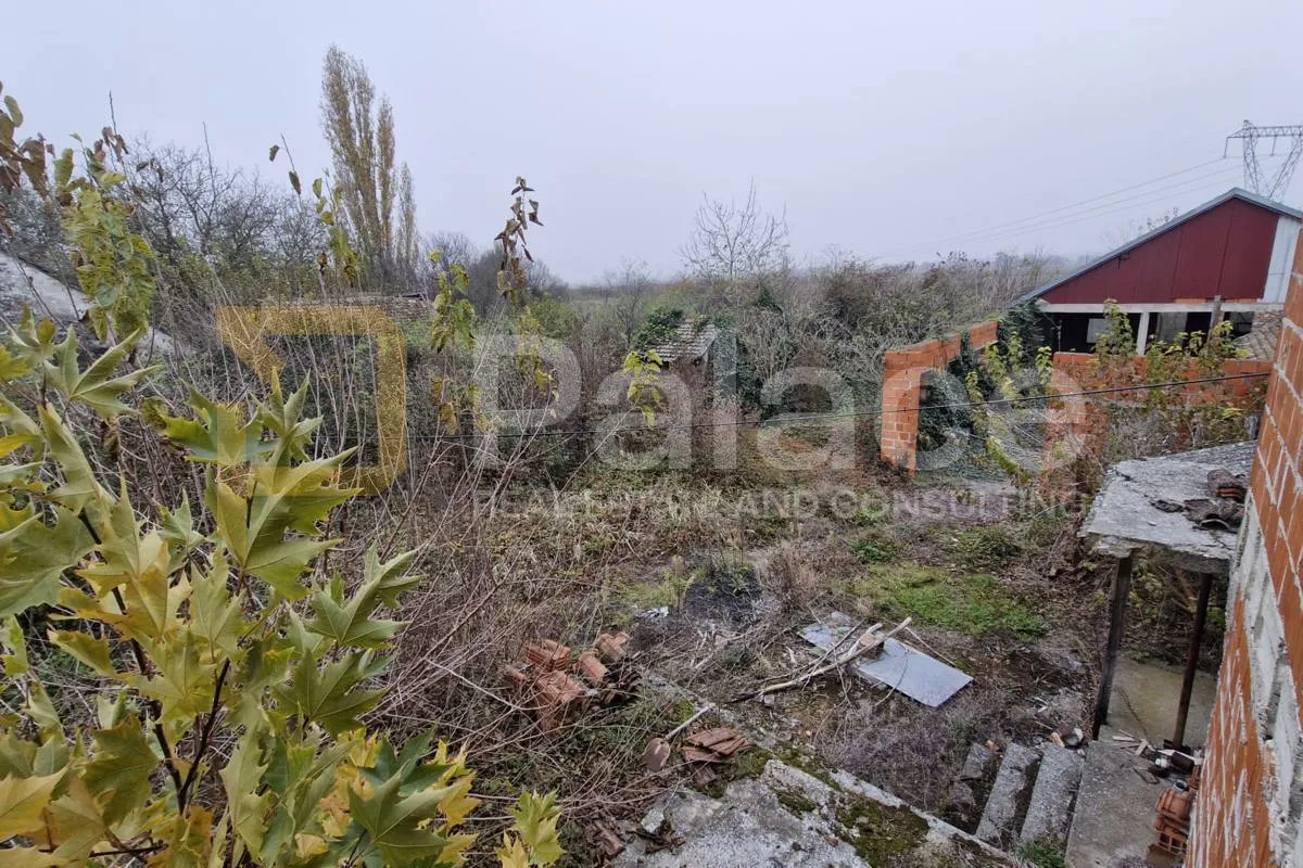 veliko zemljište s roh bau kućom, vuka, 5860 m2 - slika 4