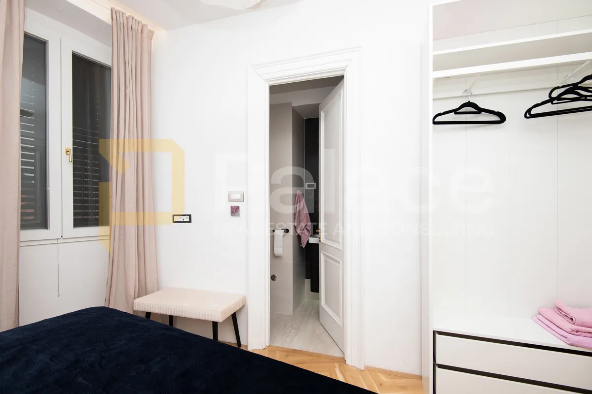 jedinstveni prostrani stan u centru šibenika – potpuno renoviran,80 m2 - slika 4