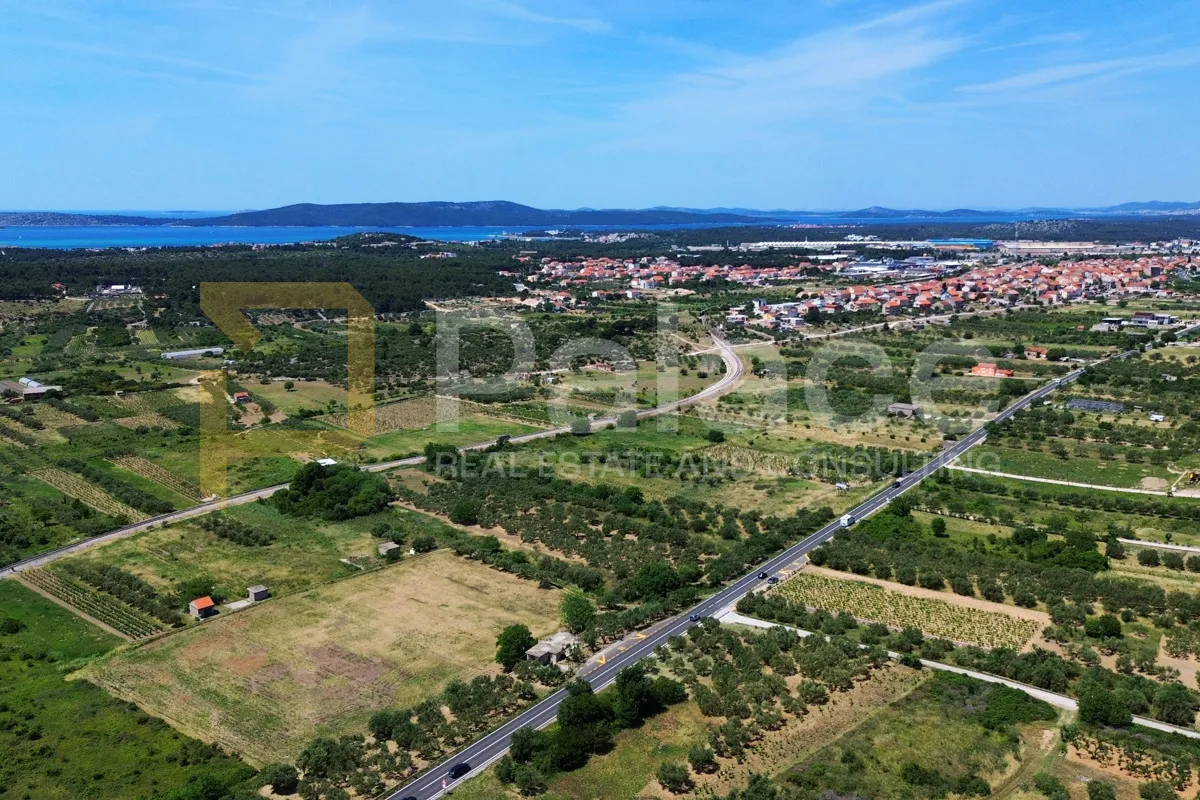 prodaja vinograda 1.470m2 - donje polje - slika 10