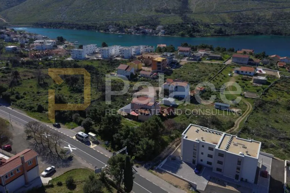 prilika: građevinsko zemljište 250 m od mora, šibenik - grebaštica - slika 2