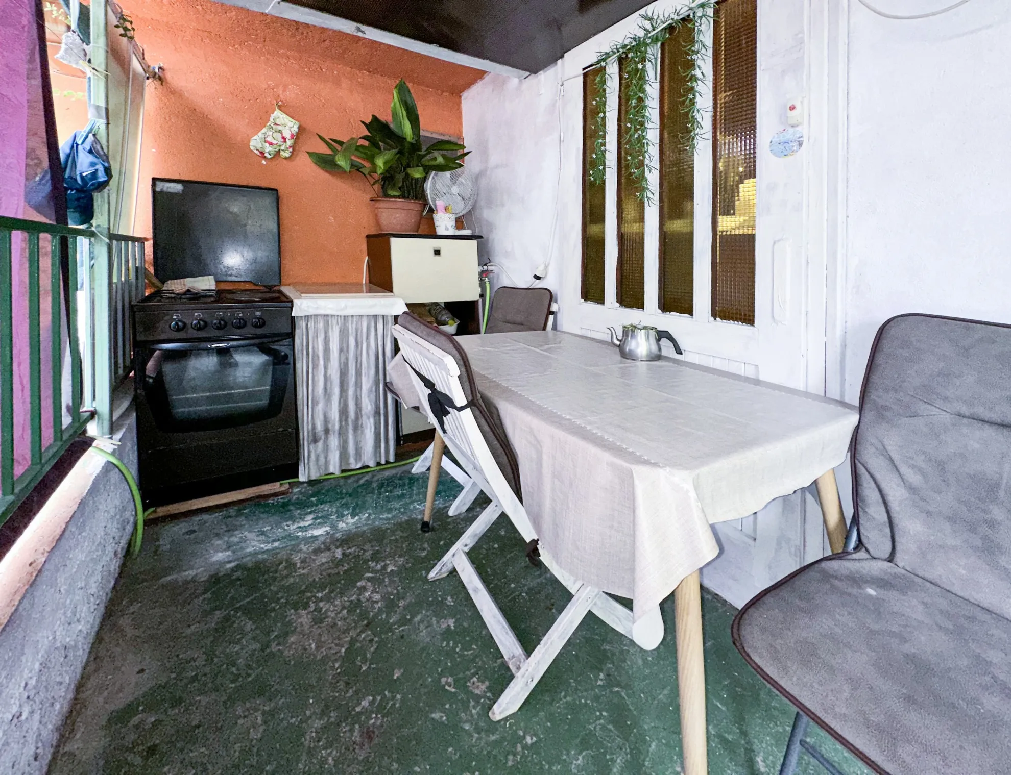 potpuno namješten stan 70m od mora, 35m2 - slika 2